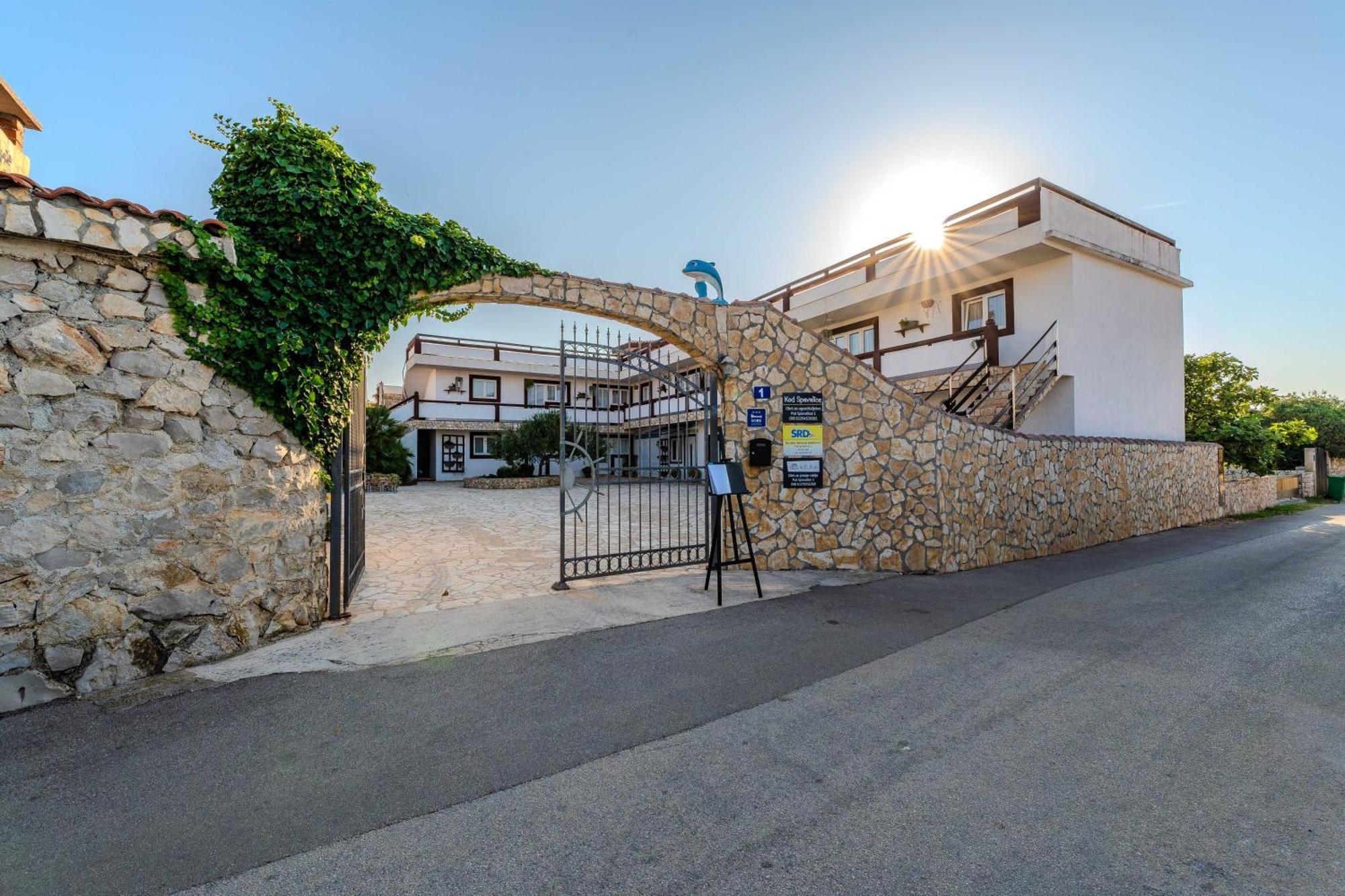 Guesthouse Kod Spavalice Вир Экстерьер фото